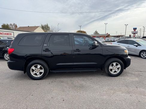 Used 2009 Toyota Sequoia SR5 image 4