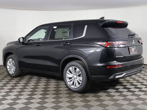 New 2026 Mitsubishi Outlander ES AWD/4WD image 10