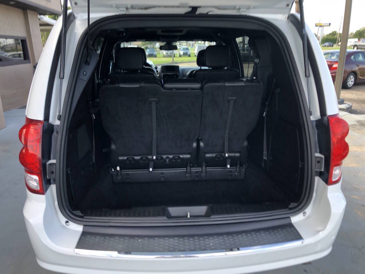 Used 2019 Dodge Grand Caravan GT FWD image 10