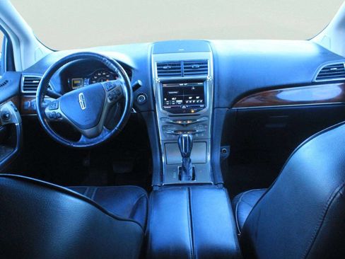 Used 2011 Lincoln MKX AWD w/ Sight & Sound Pkg image 7