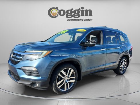 Used 2016 Honda Pilot Touring image 1
