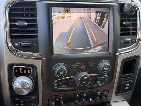 Used 2014 RAM 1500 Laramie w/ Convenience Group AWD/4WD image 18
