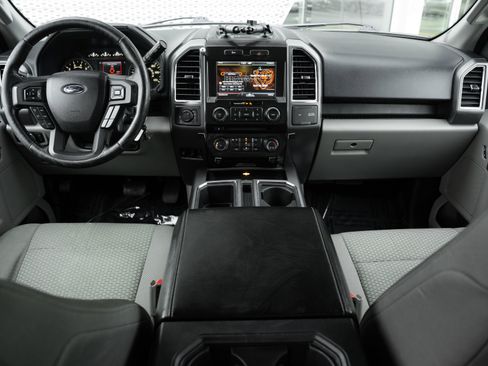 Used 2015 Ford F150 XLT w/ Equipment Group 302A Luxury AWD/4WD image 8