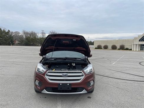 Used 2018 Ford Escape SE image 16