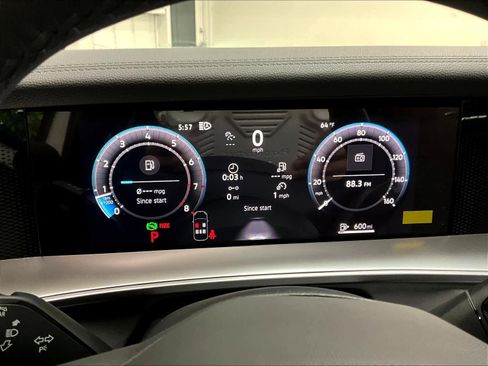 New 2026 Volkswagen Tiguan SE R-Line image 19