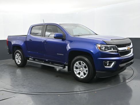 Used 2017 Chevrolet Colorado LT w/ LT Convenience Package image 7