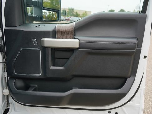 Used 2017 Ford F350 Lariat w/ Lariat Ultimate Package image 13