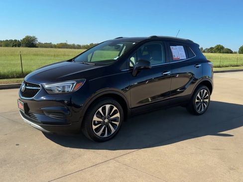 Used 2022 Buick Encore Preferred w/ Safety Package image 4