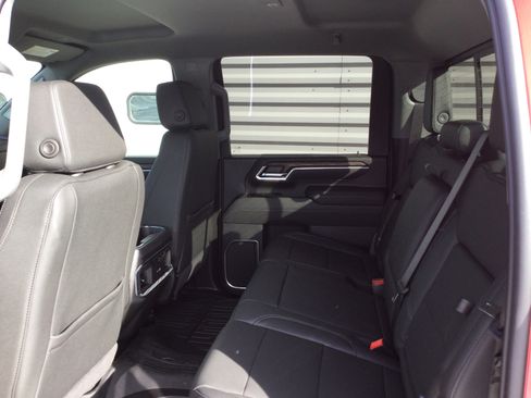 New 2026 GMC Sierra 3500 SLT w/ SLT Premium Package AWD/4WD image 8