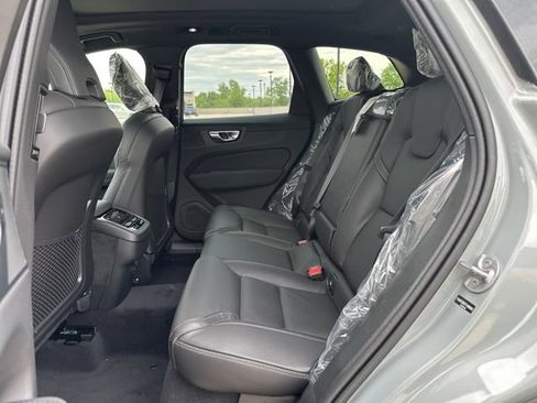 New 2026 Volvo XC60 B5 Ultra w/ Climate Package AWD/4WD image 12