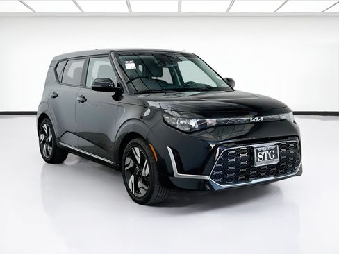 Used 2023 Kia Soul GT-Line FWD image 3