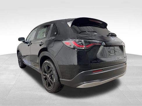 New 2026 Honda HR-V Sport image 3