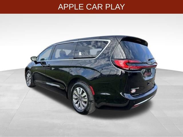 Used 2024 Chrysler Pacifica Limited FWD image 5