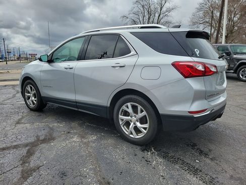 Used 2018 Chevrolet Equinox LT image 3