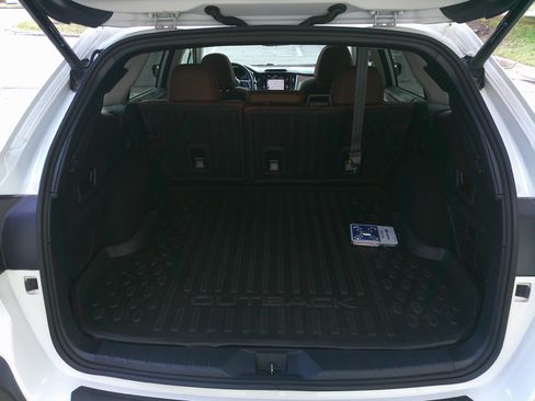 Used 2022 Subaru Outback Touring XT image 38