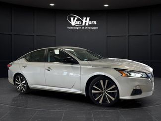 Used 2021 Nissan Altima 2.5 SR w/ SR Premium Package FWD video 1