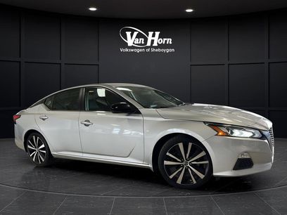 Used 2021 Nissan Altima 2.5 SR w/ SR Premium Package
