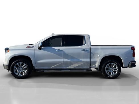 Used 2022 Chevrolet Silverado 1500 LTZ image 2
