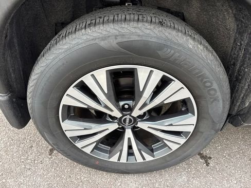 Certified 2023 Nissan Rogue SV AWD/4WD image 34