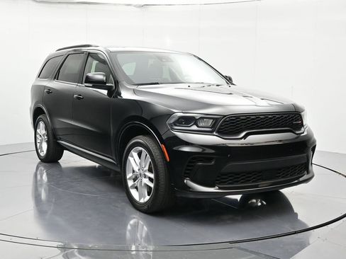 Used 2024 Dodge Durango GT image 3