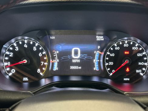 Used 2025 Jeep Compass Trailhawk AWD/4WD image 24