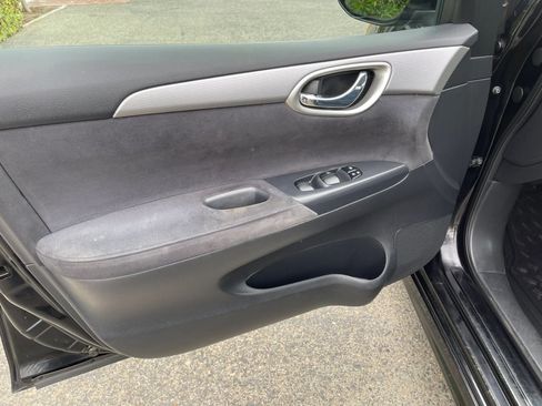 Used 2014 Nissan Sentra SR FWD image 9