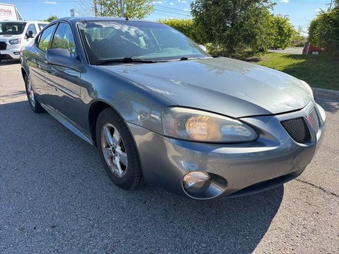 Used 2005 Pontiac Grand Prix w/ Drivers Plus Package FWD image 7