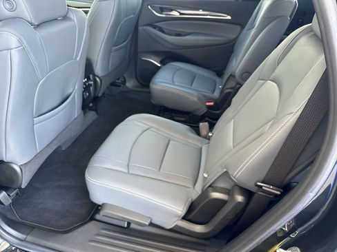 Used 2021 Buick Enclave Essence FWD image 28