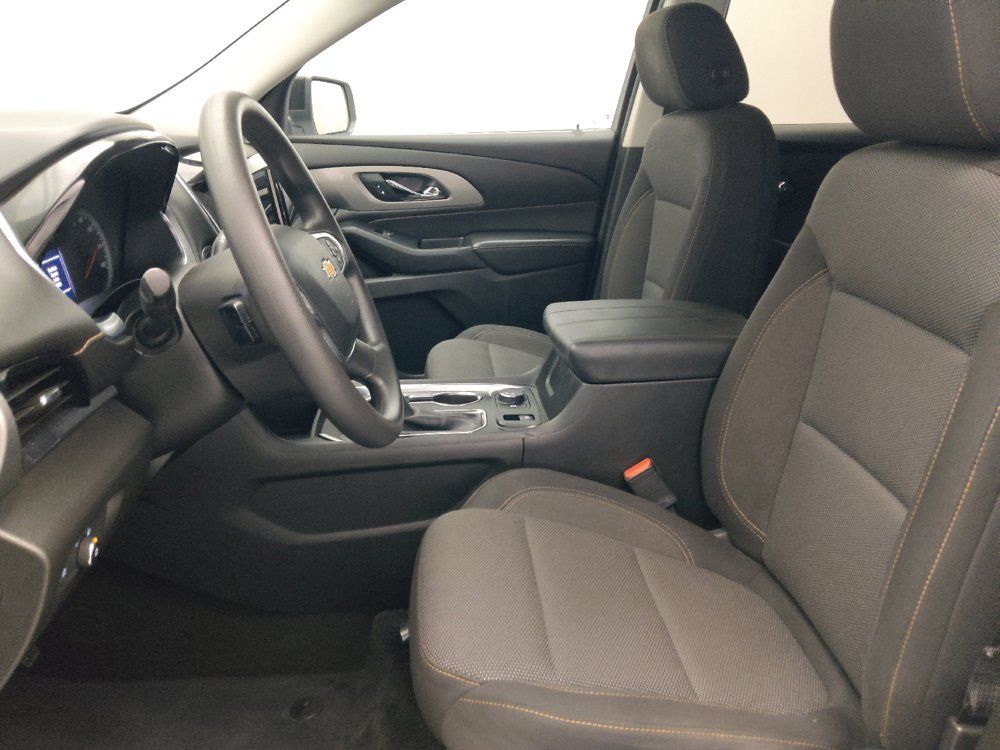 Used 2021 Chevrolet Traverse LS FWD image 17