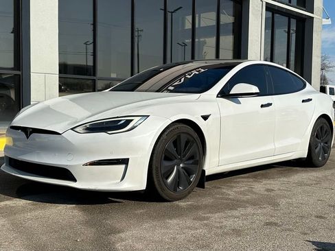 Used 2021 Tesla Model S Plaid image 4