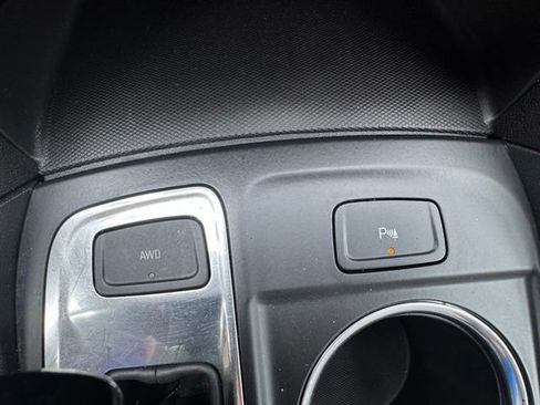Used 2023 Chevrolet Equinox LT AWD/4WD image 23