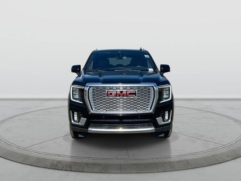 Used 2021 GMC Yukon Denali AWD/4WD image 3