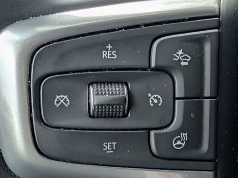 Used 2025 Chevrolet Silverado 1500 LT Trail Boss w/ LPO, Dark Essentials Package AWD/4WD image 18