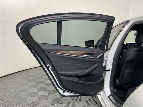 Certified 2022 BMW 530i w/ M Sport Package RWD image 24