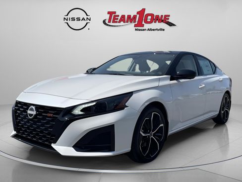 New 2026 Nissan Altima 2.5 SR FWD image 4