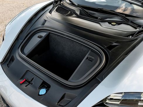 Used 2022 Porsche Taycan image 51