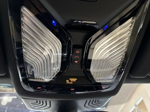 Used 2019 BMW 530e w/ Executive Package RWD image 15