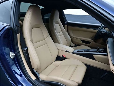 Used 2021 Porsche 911 Carrera image 13
