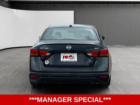 Used 2022 Nissan Altima 2.5 SV FWD image 4