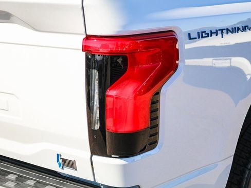 New 2025 Ford F150 Lightning XLT image 9