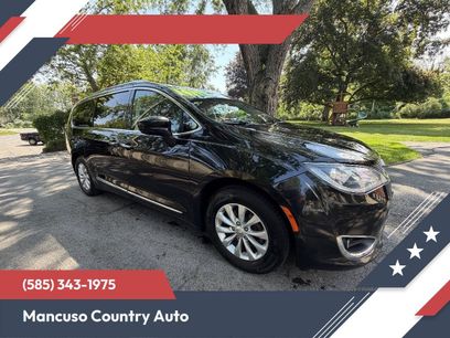 Used 2018 Chrysler Pacifica Touring-L