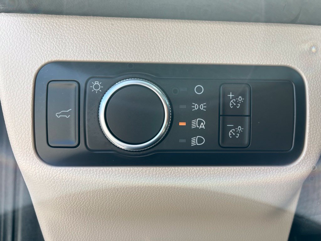 Used 2022 Ford Escape SE w/ Convenience Package FWD image 15