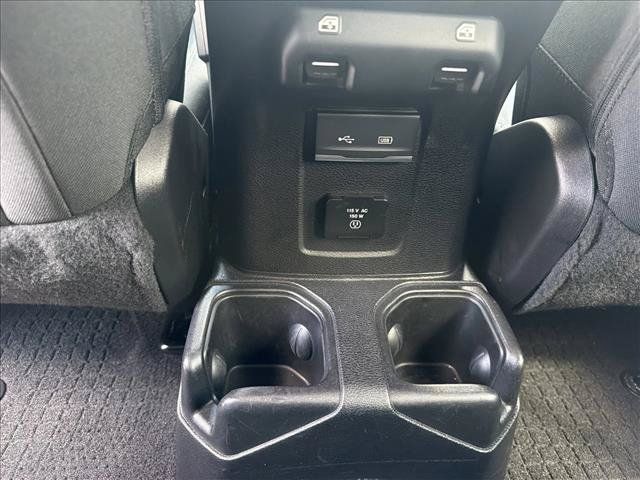 Used 2019 Jeep Wrangler Unlimited Sahara AWD/4WD image 20