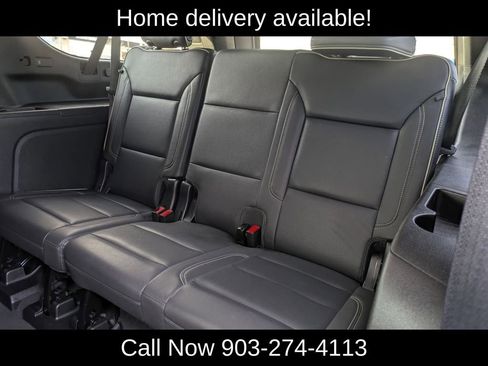Used 2023 Chevrolet Suburban Premier image 27