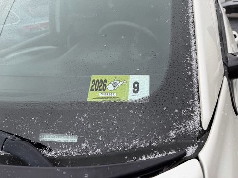 Used 2015 Dodge Journey Crossroad w/ Flexible Seating Group image 15