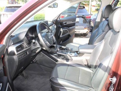 Used 2022 Kia Telluride LX image 21