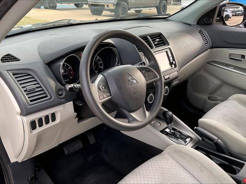 Used 2019 Mitsubishi Outlander Sport ES image 16