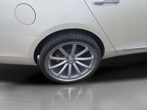 Used 2013 Cadillac XTS Premium FWD image 34
