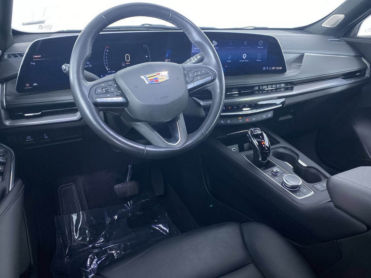 Certified 2024 Cadillac XT4 Premium Luxury AWD/4WD image 2