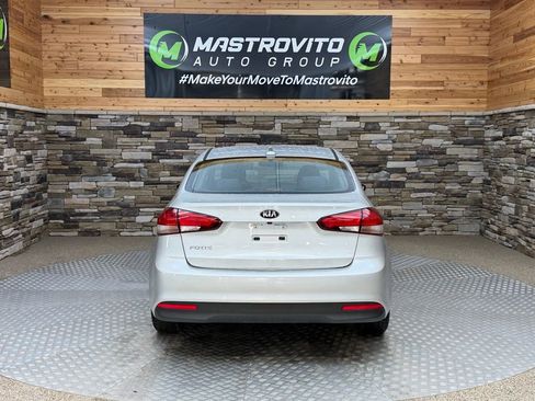 Used 2018 Kia Forte LX w/ LX Popular Package FWD image 8